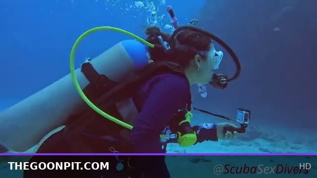 Underwater Fucking Adventure Part 1 – Nearly Caught by Divers While Getting Dirty